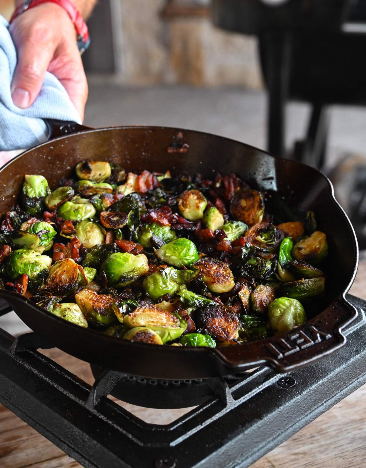 Three Piece Cast Iron Skillet Set 6in, 8in, 10in, Non-Stick Oven Safe
